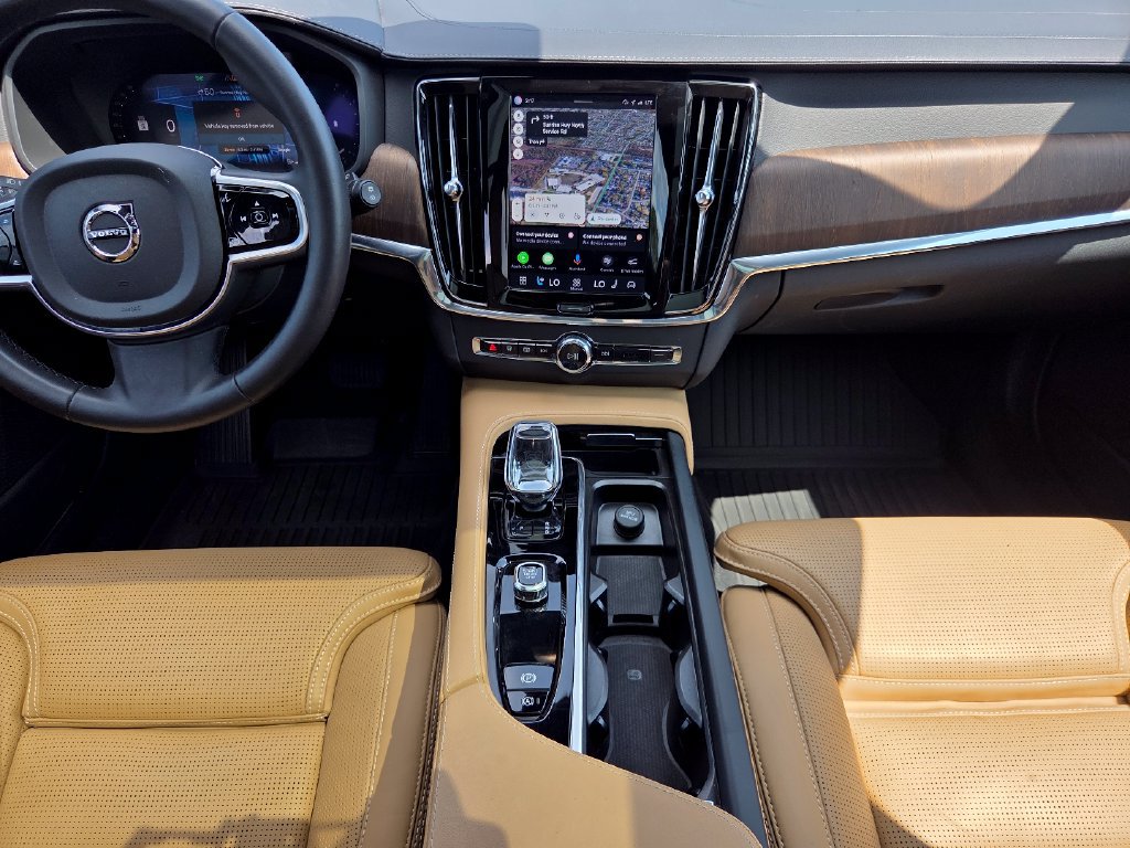 Used 2025 Volvo V90 B6 Cross Country Ultra w/ Protection Package Premier AWD/4WD image 15