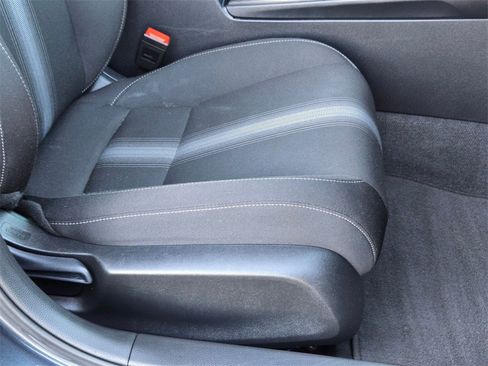 Used 2023 Honda Civic LX image 25