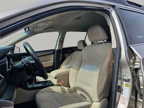Used 2016 Subaru Outback 2.5i Premium image 21