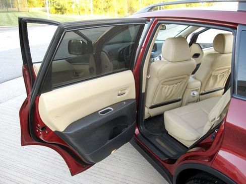 Used 2010 Subaru Tribeca Limited image 26