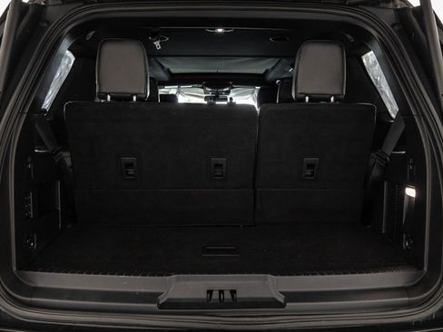 Used 2018 Ford Expedition Limited w/ Equipment Group 302A AWD/4WD image 41
