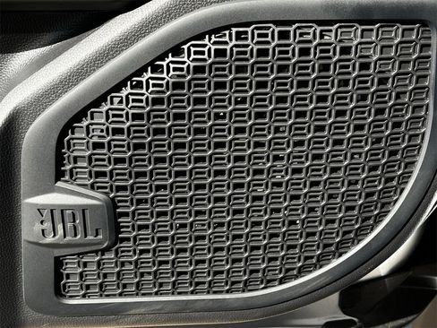 Used 2024 Toyota Tacoma Trailhunter image 22