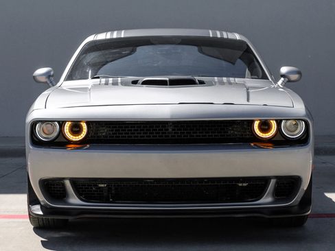 Used 2016 Dodge Challenger R/T Plus image 5