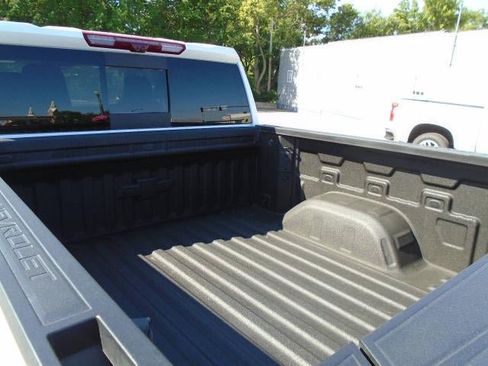 Certified 2025 Chevrolet Silverado 1500 LTZ w/ LTZ Premium Package AWD/4WD image 27