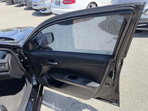 Used 2017 Honda Accord Sport image 26