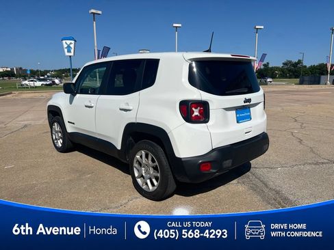 Used 2023 Jeep Renegade Latitude AWD/4WD image 7