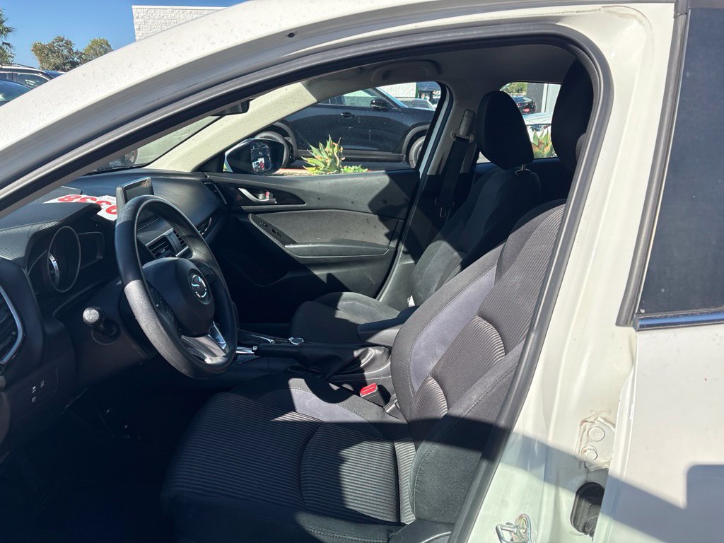 Used 2016 MAZDA MAZDA3 i Sport w/ Preferred Equipment Package FWD image 10