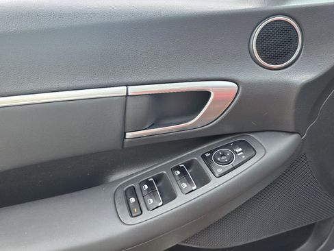 Used 2020 Hyundai Sonata SEL w/ Convenience Package image 10