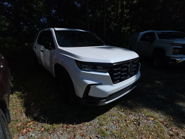 Used 2025 Honda Pilot TrailSport image 8