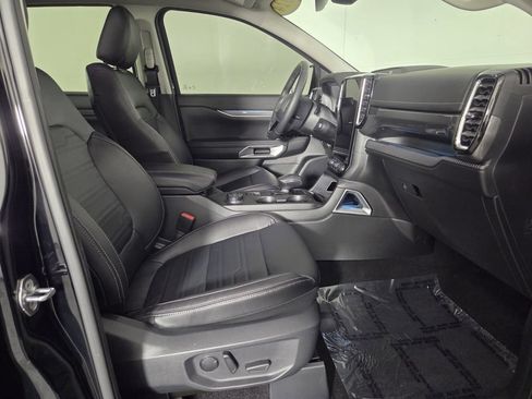 Used 2024 Ford Ranger Lariat w/ FX4 Off-Road Package AWD/4WD image 31