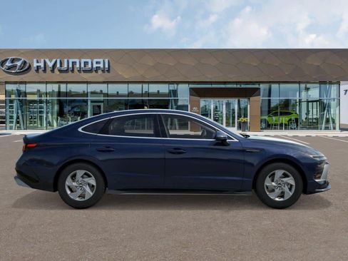Used 2026 Hyundai Sonata SE FWD image 7