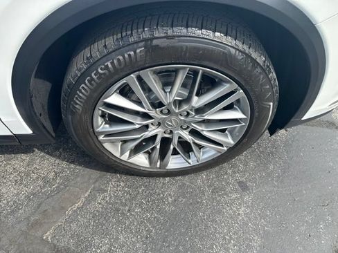 Used 2022 Acura MDX SH-AWD w/ Advance Package image 23
