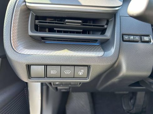Used 2024 Toyota Prius XLE FWD image 19