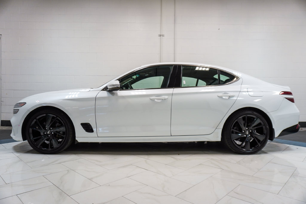 Used 2023 Genesis G70 2.0T w/ Sport Prestige Package RWD image 34