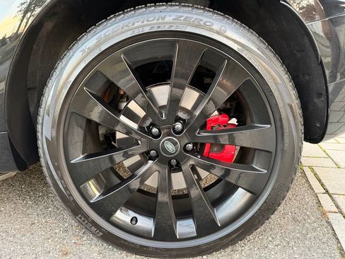 Used 2024 Land Rover Range Rover Sport Autobiography image 12