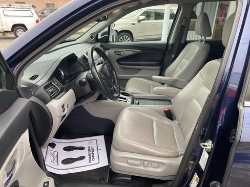 Used 2019 Honda Ridgeline RTL-T image 11