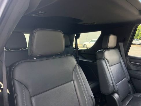 Used 2021 GMC Yukon Denali w/ Denali Premium Package RWD image 34