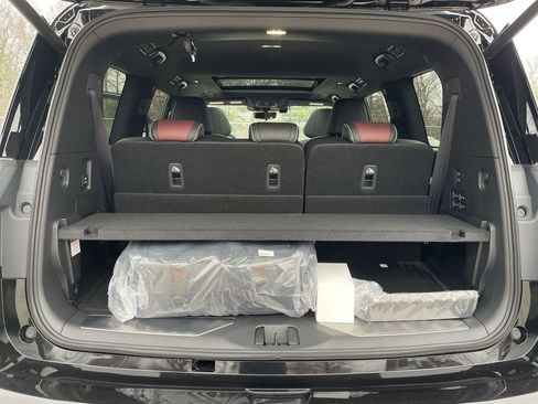 New 2026 INFINITI QX80 Autograph w/ Premium Cargo Package AWD/4WD image 28