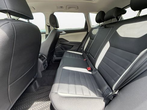 New 2026 Volkswagen Taos SEL AWD/4WD image 13