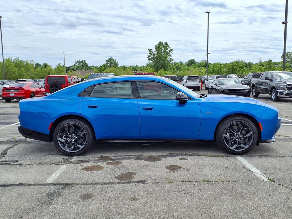 New 2026 Dodge Charger R/T w/ Blacktop Package AWD/4WD image 8