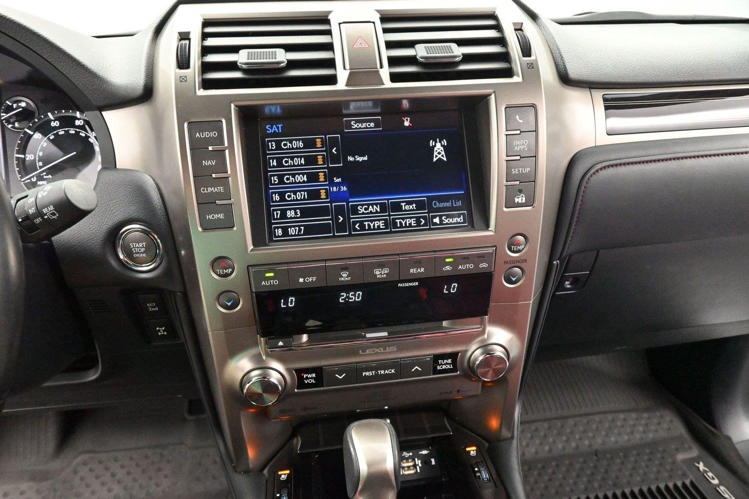Used 2021 Lexus GX 460 Luxury w/ Accessory Package AWD/4WD image 26