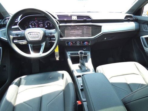 Used 2022 Audi Q3 2.0T Premium AWD/4WD image 13