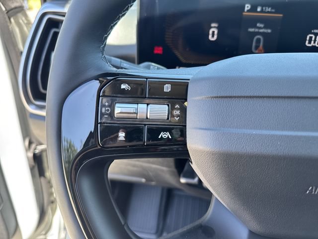 New 2026 Kia Sorento LX FWD image 31