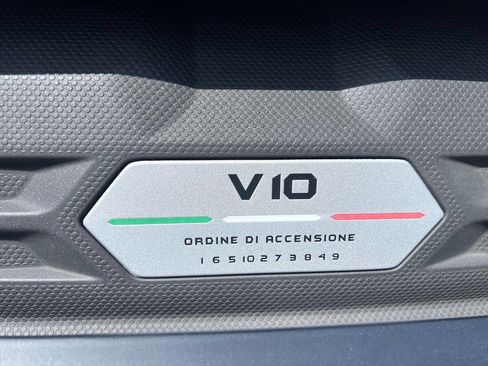 Used 2020 Lamborghini Huracan EVO AWD/4WD image 23