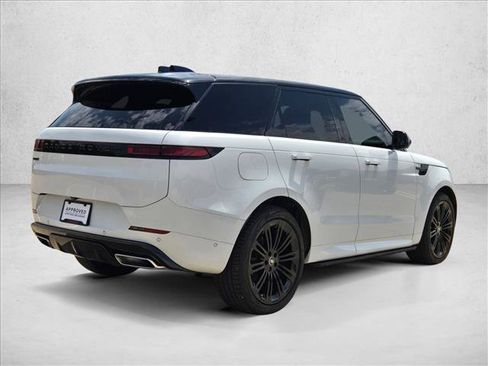 Used 2025 Land Rover Range Rover Sport Dynamic SE AWD/4WD image 5