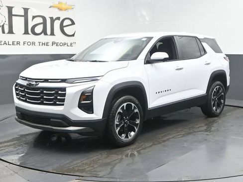 New 2026 Chevrolet Equinox LT w/ Safety and Technology Package FWD image 12