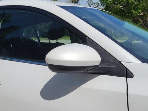 Certified 2025 Nissan Sentra SV FWD image 9
