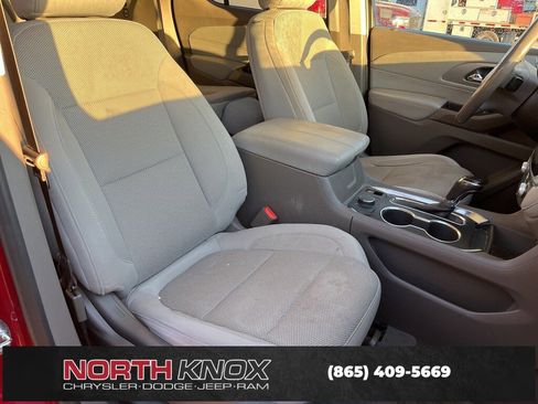 Used 2019 Chevrolet Traverse LT image 12