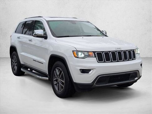 Used 2018 Jeep Grand Cherokee Limited image 3