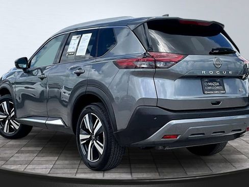 Used 2023 Nissan Rogue SL FWD image 5