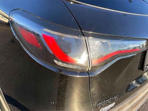 Used 2023 Honda HR-V Sport image 31