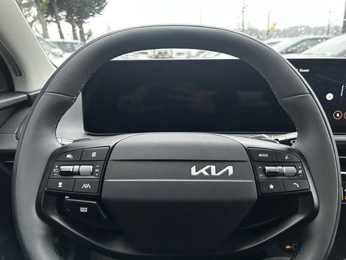 New 2025 Kia EV6 Light image 16
