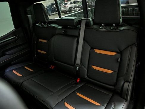 New 2026 GMC Sierra 1500 AT4 w/ Technology Package AWD/4WD image 10