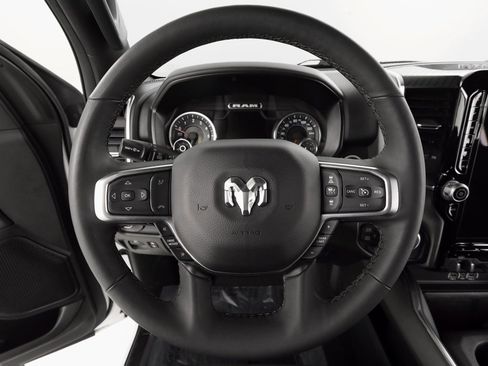 Certified 2025 RAM 1500 Big Horn image 25