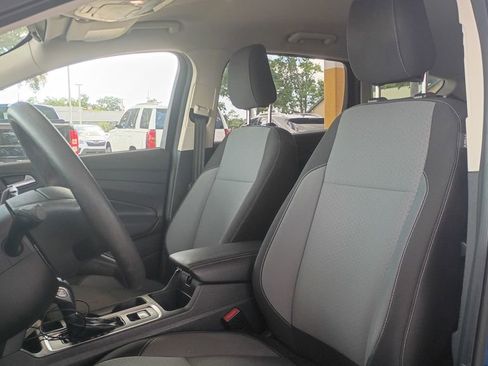 Used 2019 Ford Escape SE AWD/4WD image 3
