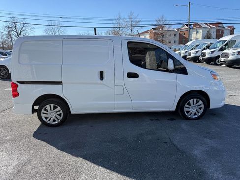Used 2017 Nissan NV200 SV w/ Technology Package image 33
