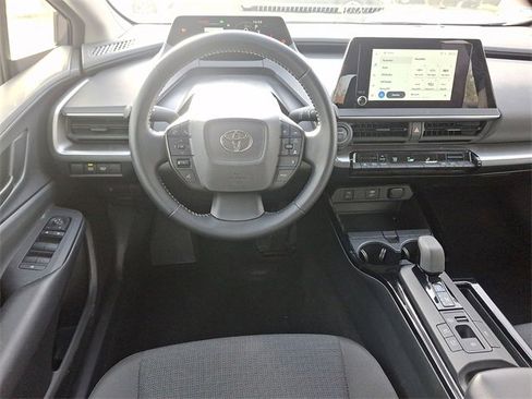 Certified 2025 Toyota Prius LE image 11