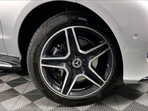 Used 2019 Mercedes-Benz GLE 400 4MATIC image 11