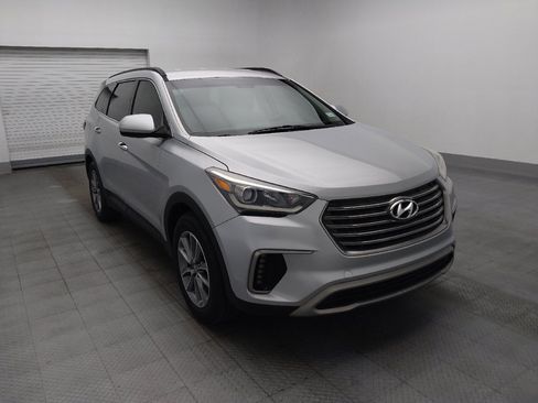 Used 2019 Hyundai Santa Fe XL SE FWD image 13