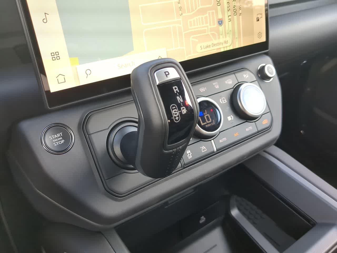 New 2026 Land Rover Defender 110 X-Dynamic SE AWD/4WD image 34