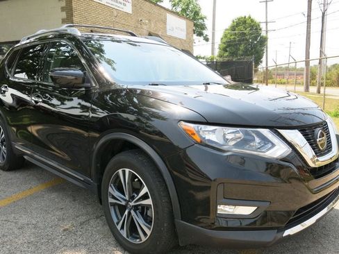 Used 2018 Nissan Rogue SL FWD image 1