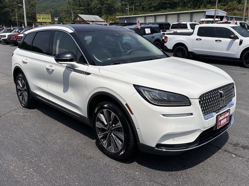 Used 2021 Lincoln Corsair Reserve AWD/4WD image 4