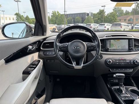 Used 2016 Kia Sorento SX AWD/4WD image 8