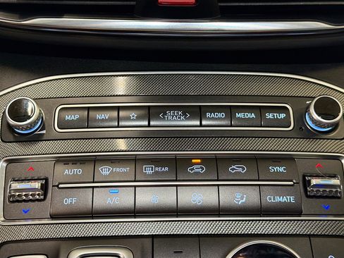 Used 2023 Hyundai Santa Fe SEL w/ Premium Package AWD/4WD image 23