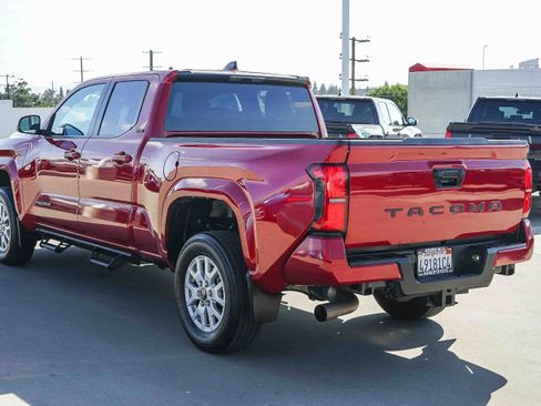 Certified 2024 Toyota Tacoma SR5 image 5