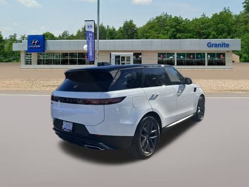 Used 2024 Land Rover Range Rover Sport SE image 6